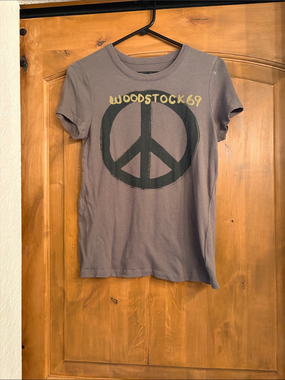 Chaser Gray Woodstock 69 Peace Logo Tee